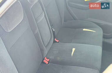 Хэтчбек Ford Focus 2006 в 