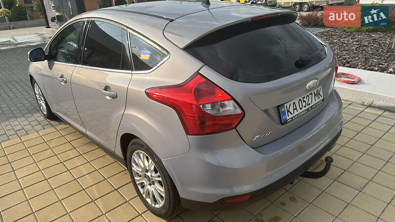 Хэтчбек Ford Focus 2012 в Киеве