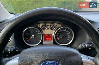 Универсал Ford Focus 2010 в 