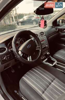 Хэтчбек Ford Focus 2008 в 