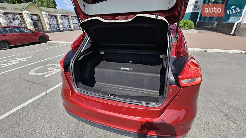 Хэтчбек Ford Focus 2015 в Черкассах фото 8 Хэтчбек Ford Focus 2015 в Черкассах