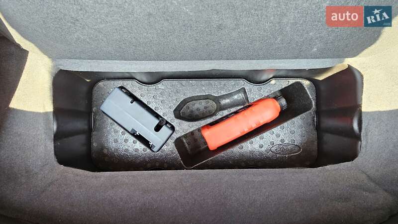 Хэтчбек Ford Focus 2015 в Черкассах фото 10 Хэтчбек Ford Focus 2015 в Черкассах