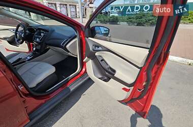 Хетчбек Ford Focus 2015 в 