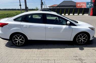 Седан Ford Focus 2017 в Киеве