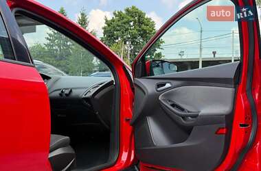 Седан Ford Focus 2011 в 