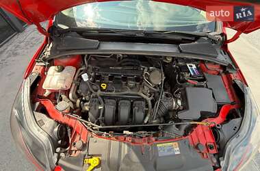 Седан Ford Focus 2011 в 