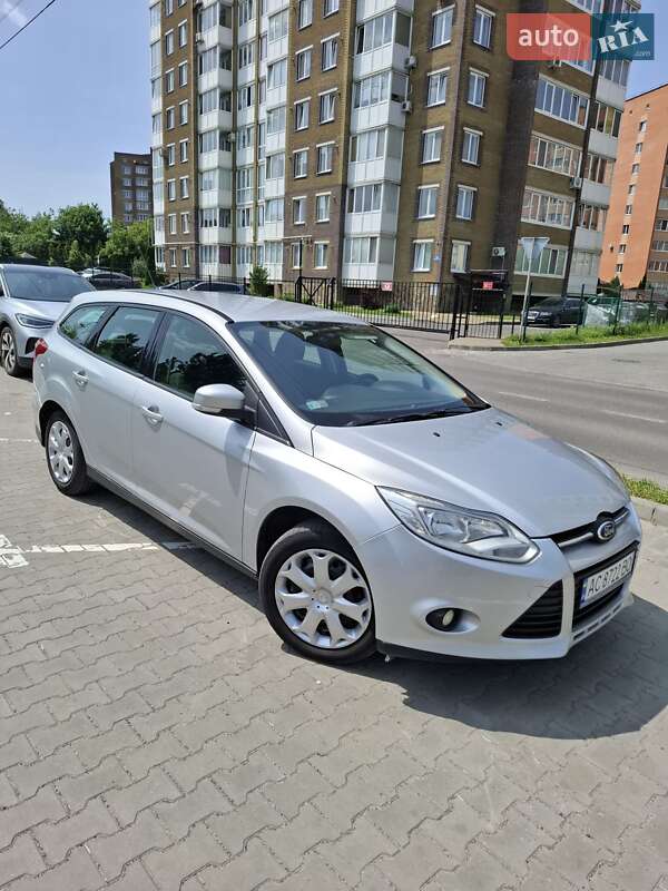 Ford Focus 2011