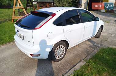 Хэтчбек Ford Focus 2009 в 