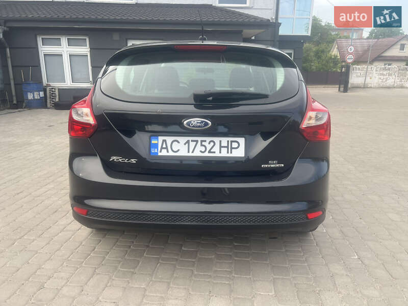 Хэтчбек Ford Focus 2014 в Нововолынске