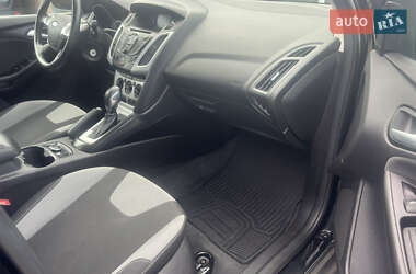 Хэтчбек Ford Focus 2014 в 