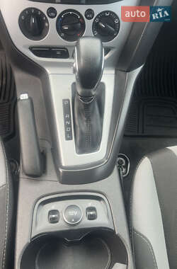 Хэтчбек Ford Focus 2014 в 