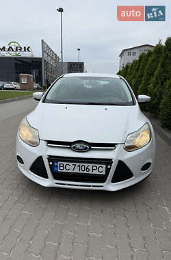 Хэтчбек Ford Focus 2013 в 