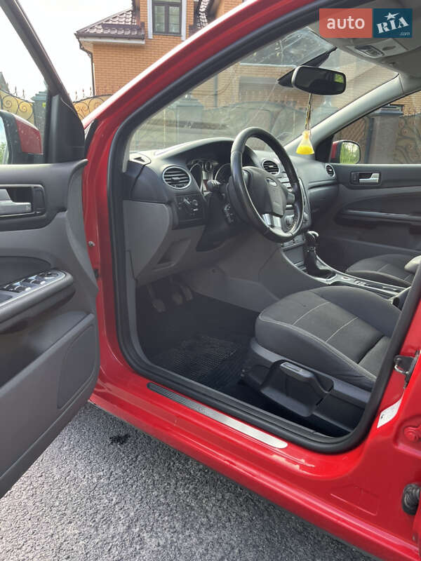 Хэтчбек Ford Focus 2009 в Звягеле фото 10 Хэтчбек Ford Focus 2009 в Звягеле