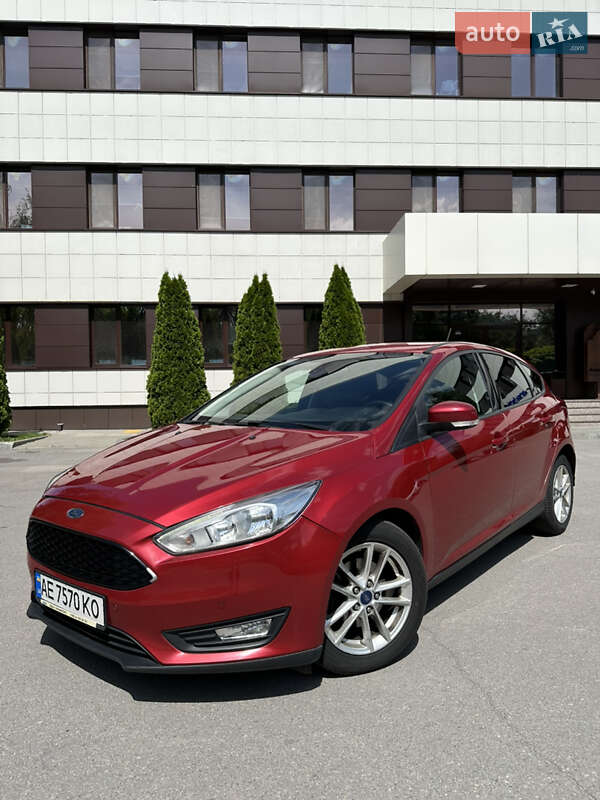Хэтчбек Ford Focus 2017 в Днепре