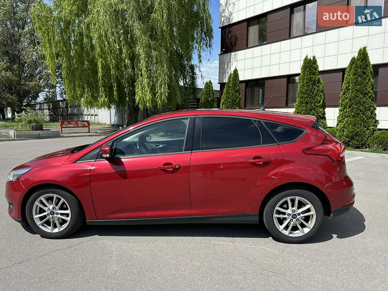 Хэтчбек Ford Focus 2017 в Днепре