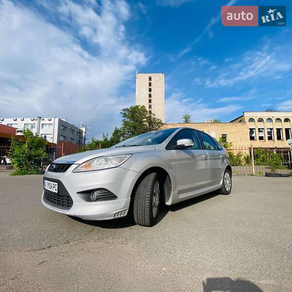 Хэтчбек Ford Focus 2008 в Киеве