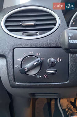Универсал Ford Focus 2010 в 