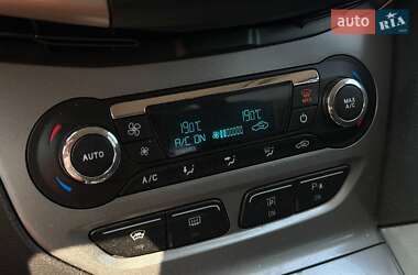 Универсал Ford Focus 2014 в 