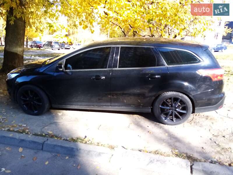 Универсал Ford Focus 2011 в 