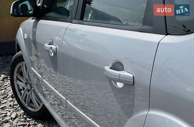Хэтчбек Ford Focus 2007 в 