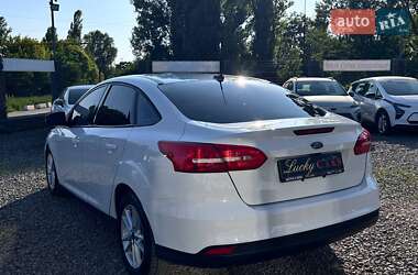 Седан Ford Focus 2016 в 