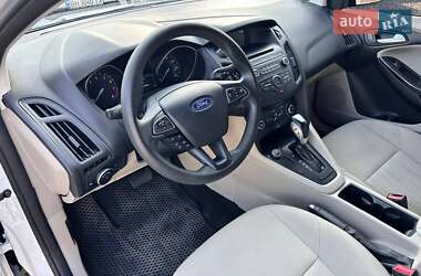 Седан Ford Focus 2016 в 
