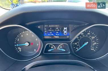 Седан Ford Focus 2016 в 