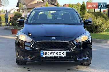 Седан Ford Focus 2016 в 