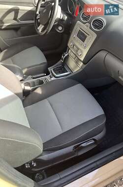 Универсал Ford Focus 2010 в 