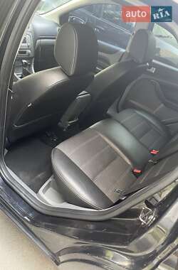 Хэтчбек Ford Focus 2009 в 