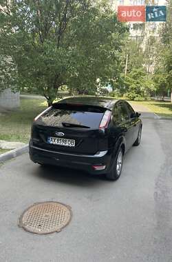Хэтчбек Ford Focus 2009 в 