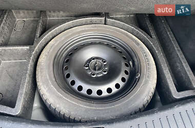 Хэтчбек Ford Focus 2009 в 