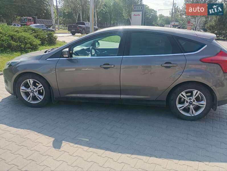 Хэтчбек Ford Focus 2013 в Запорожье