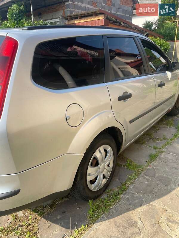 Універсал Ford Focus 2005 в Чопі