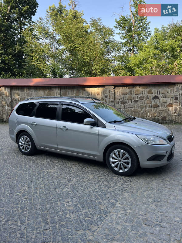 Универсал Ford Focus 2010 в Черновцах