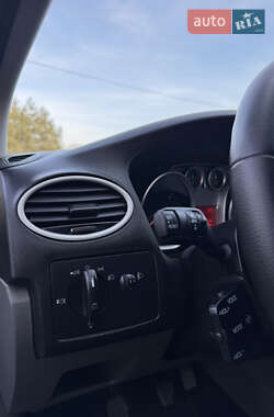 Универсал Ford Focus 2010 в 
