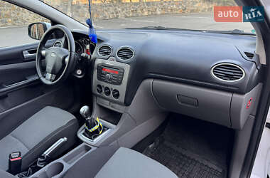 Универсал Ford Focus 2010 в 