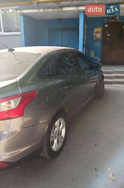 Седан Ford Focus 2014 в 