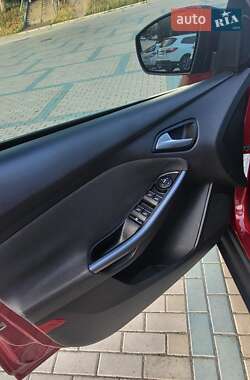 Седан Ford Focus 2013 в 