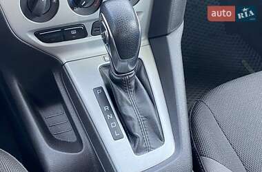 Хетчбек Ford Focus 2014 в 