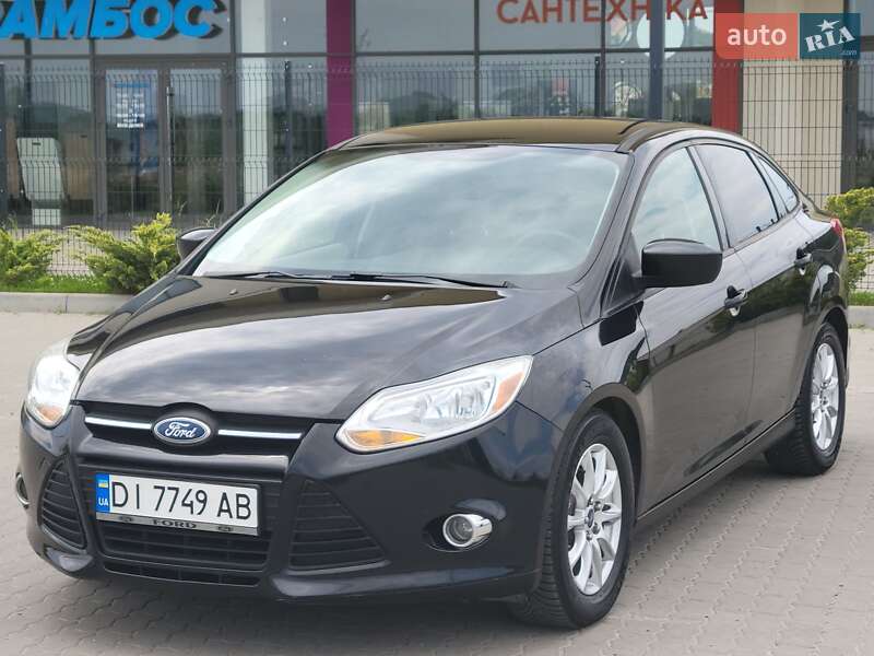 Седан Ford Focus 2012 в Дублянах