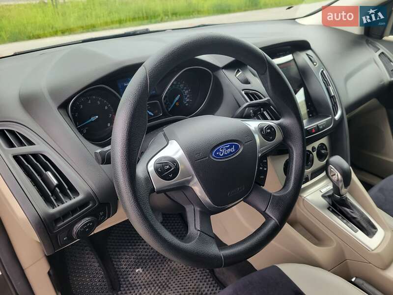 Седан Ford Focus 2012 в Дублянах