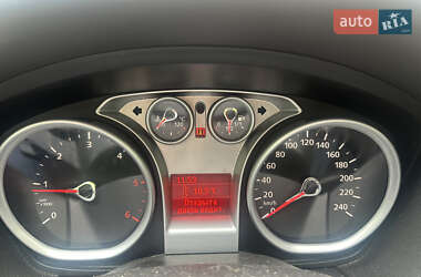 Универсал Ford Focus 2010 в 