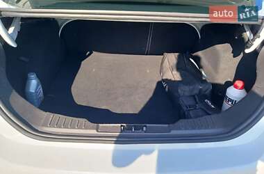 Седан Ford Focus 2014 в 