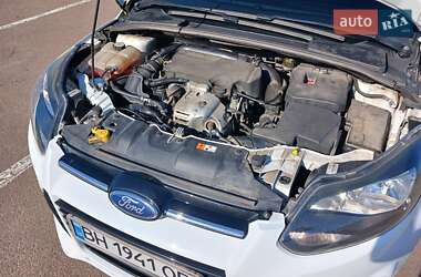 Седан Ford Focus 2014 в 