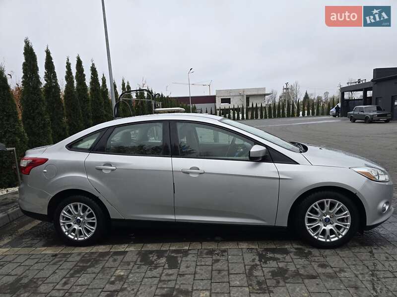 Седан Ford Focus 2012 в Ивано-Франковске