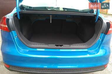 Седан Ford Focus 2016 в 