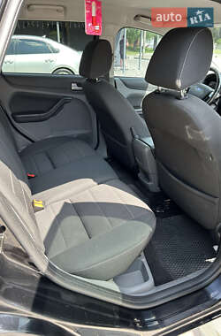 Универсал Ford Focus 2010 в 
