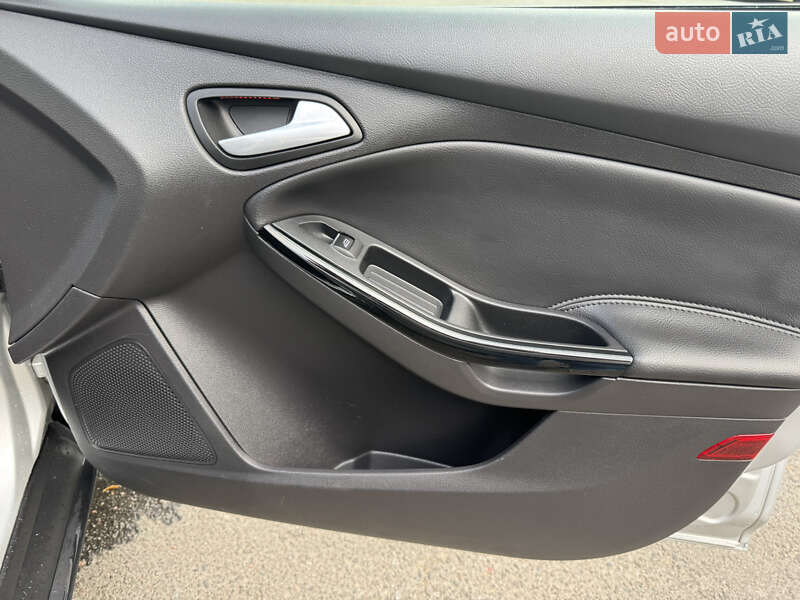 Хэтчбек Ford Focus 2013 в Одессе