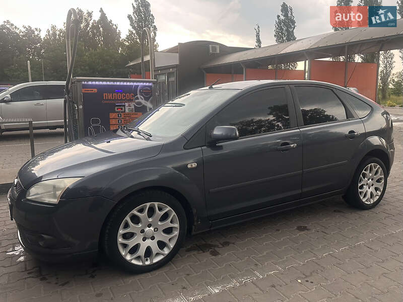 Хэтчбек Ford Focus 2007 в Чернигове